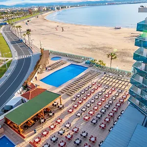 Golden Donaire Hotel La Pineda